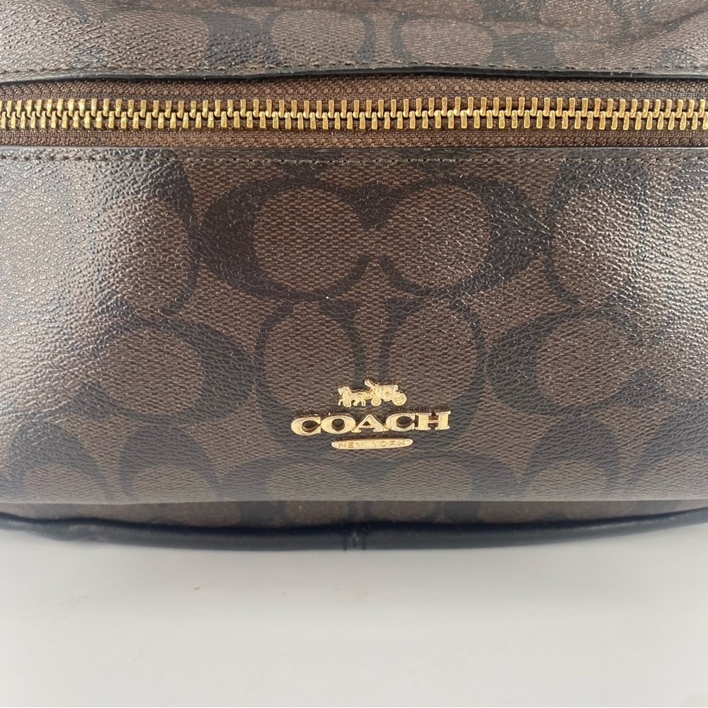 Coach Medium Charlie Backpack Signature Canvas - Picture 4 of 16